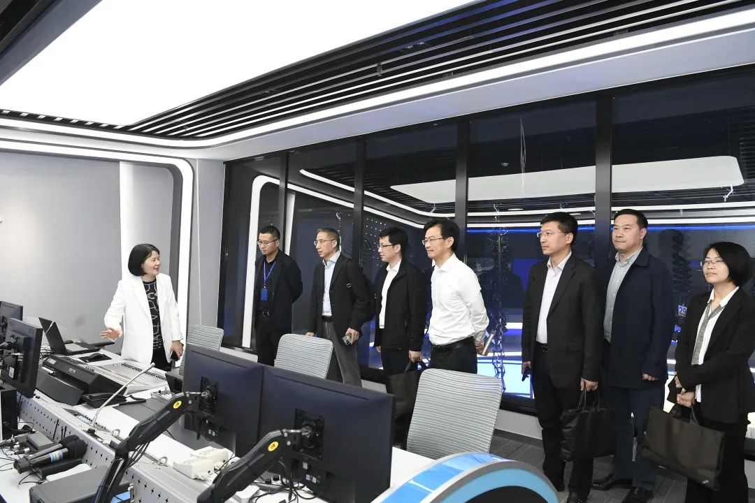 ag尊龙z6mg集团与杭报集团签订战略合作协议(图4)